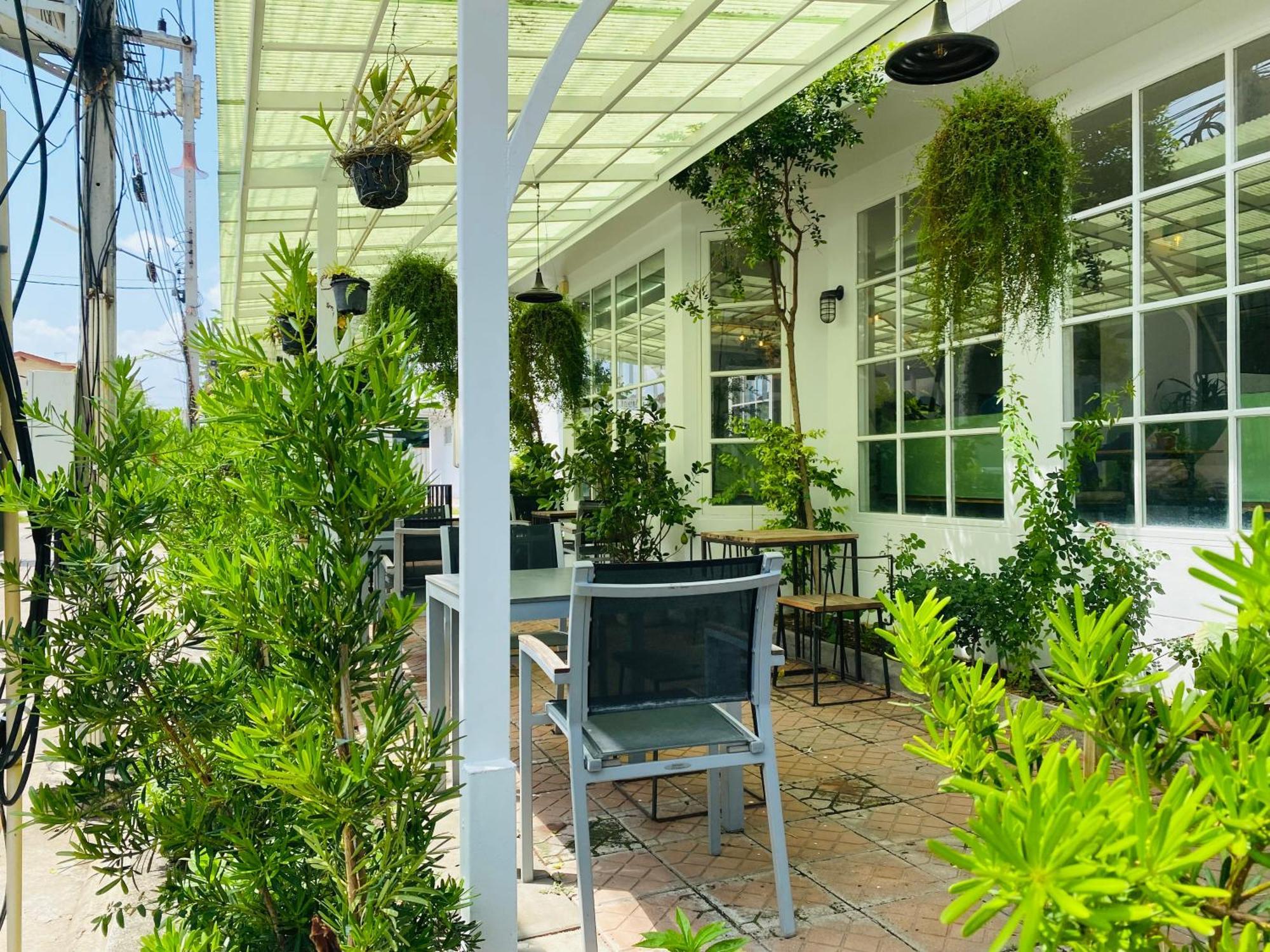 Forget Me Not Boutique Bed & Breakfast Хуа Хин Екстериор снимка